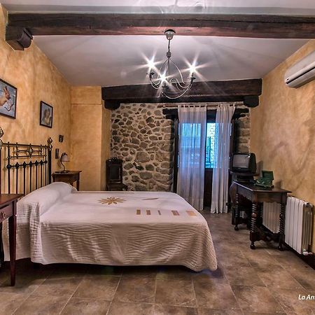 La Antigua Botica Guest House Pasaron  Ngoại thất bức ảnh