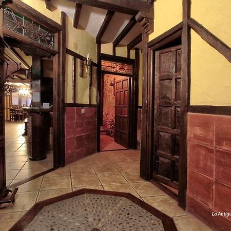 La Antigua Botica Guest House Pasaron  Ngoại thất bức ảnh