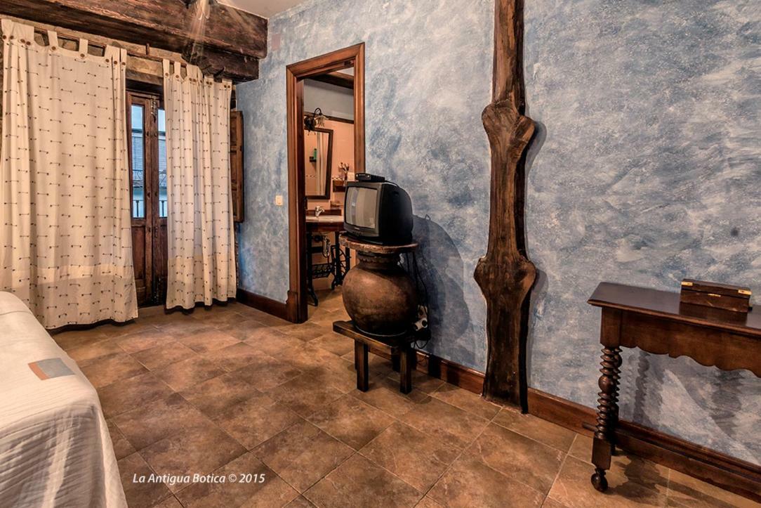 La Antigua Botica Guest House Pasaron  Ngoại thất bức ảnh